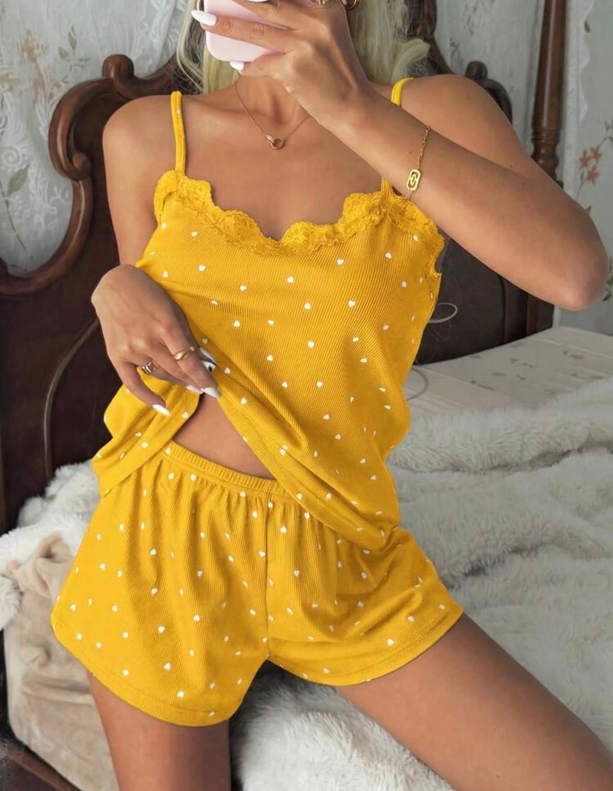 Pyjama jaune à point blanc