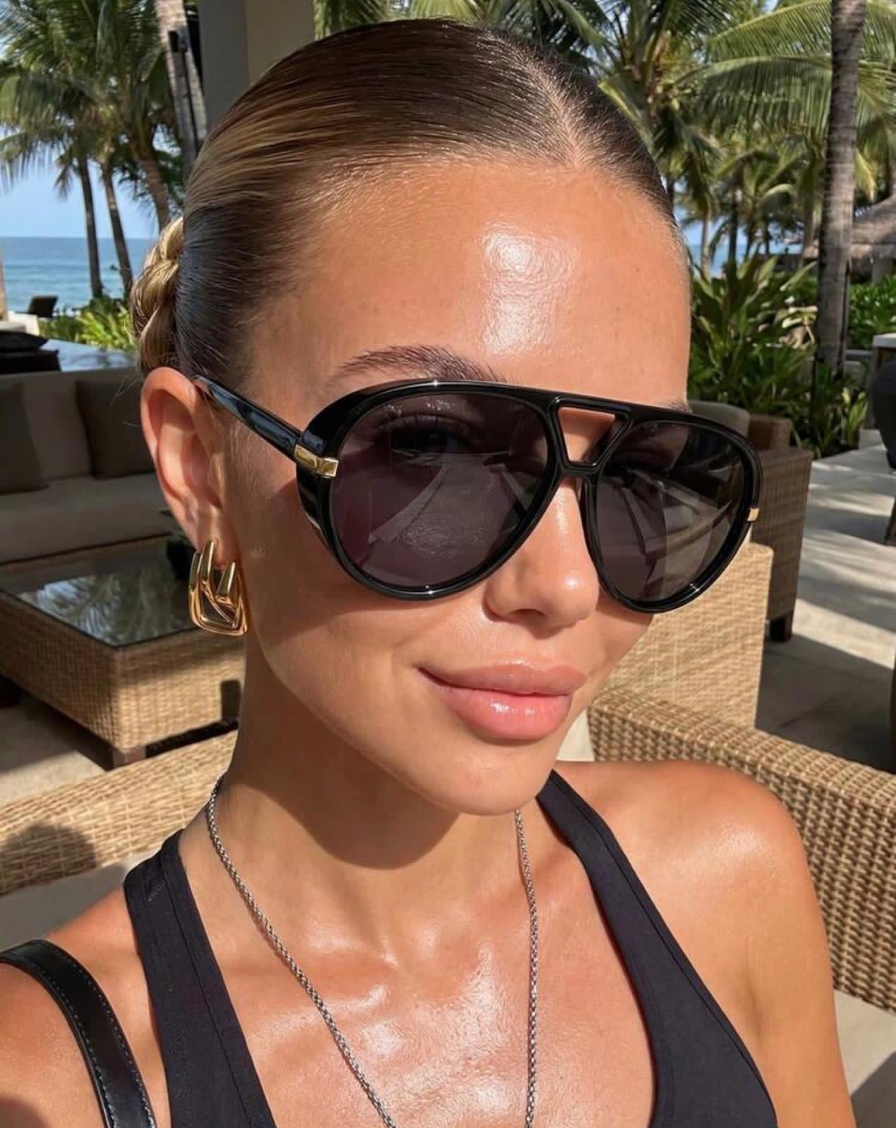 Lunette de soleil noire