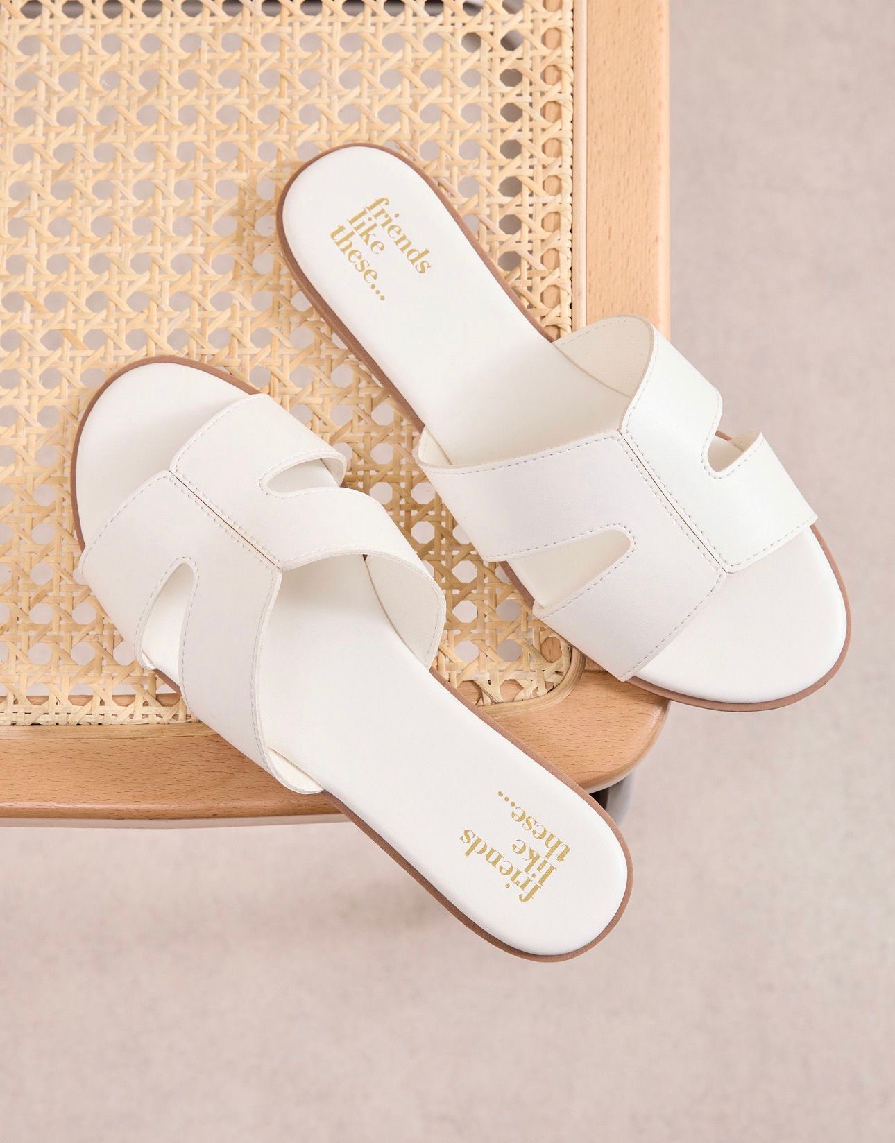 Mule blanche Next