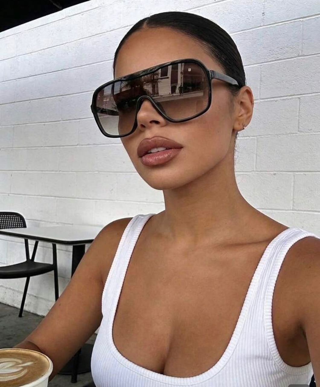 Lunette noire carré grande