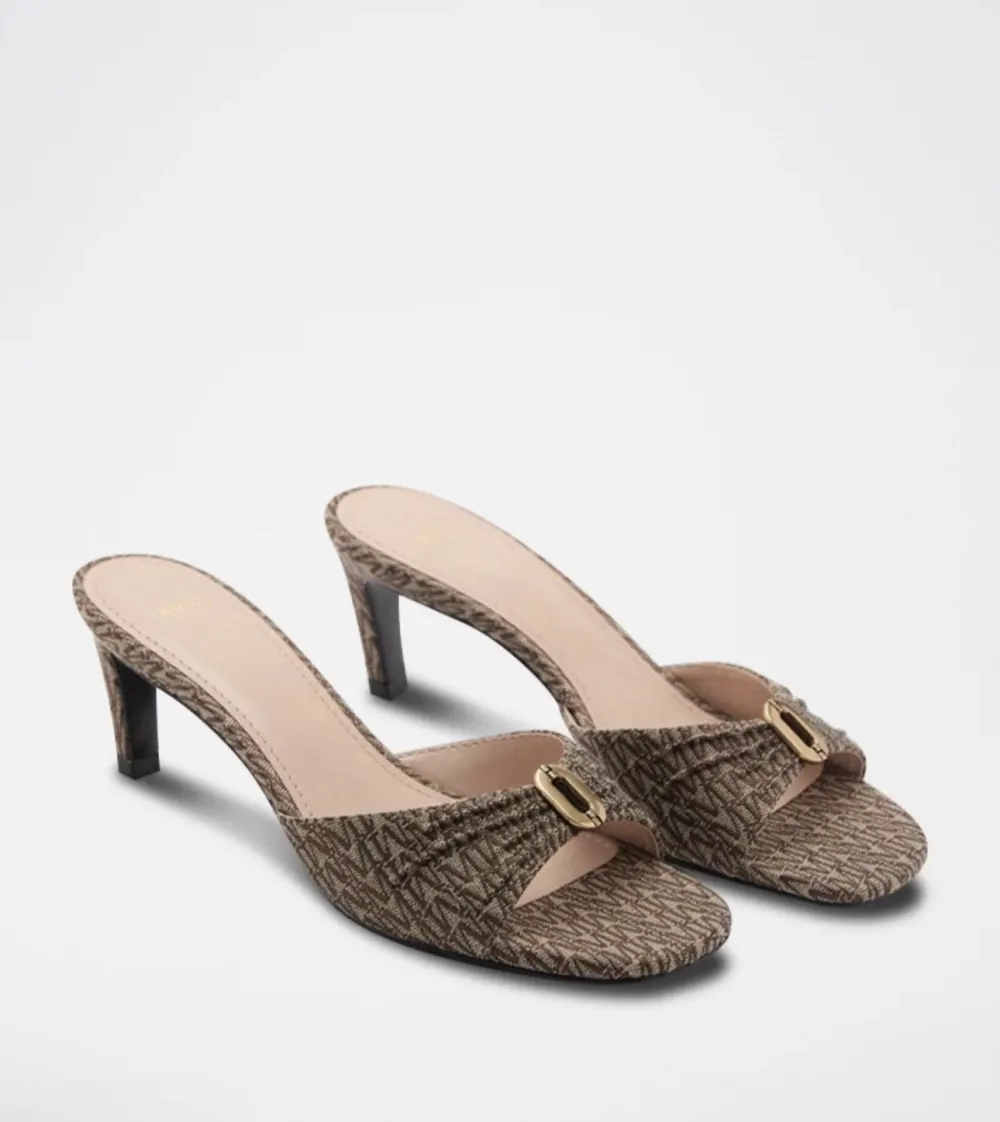Mule designer M