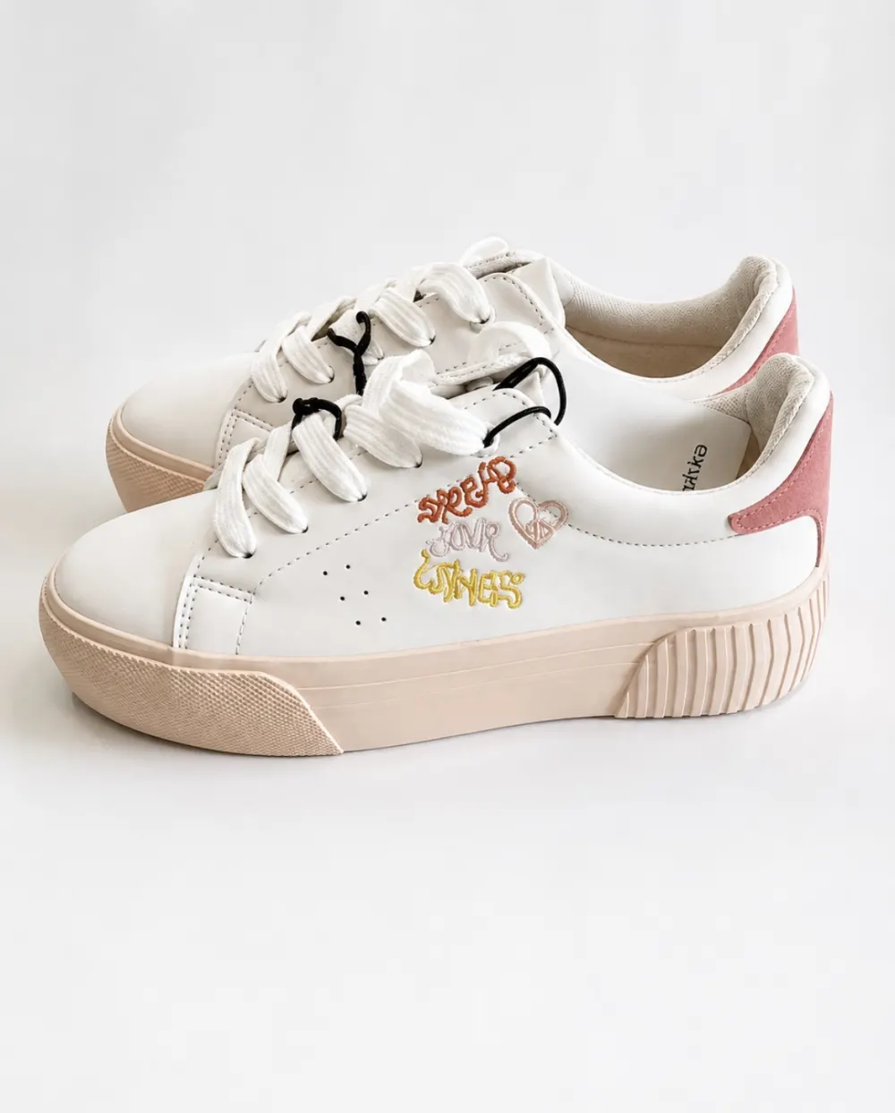 Tennis blanche rose Bershka