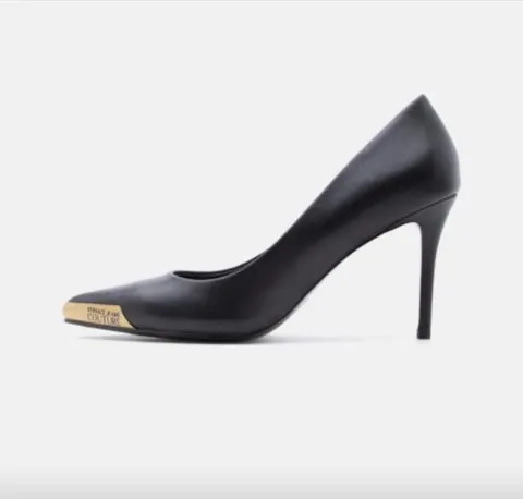 Escarpin noire or jeans couture Versace
