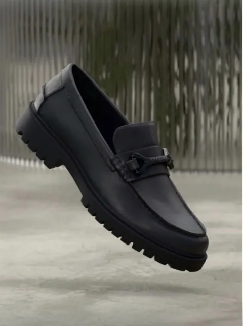 Derby noire Pier One